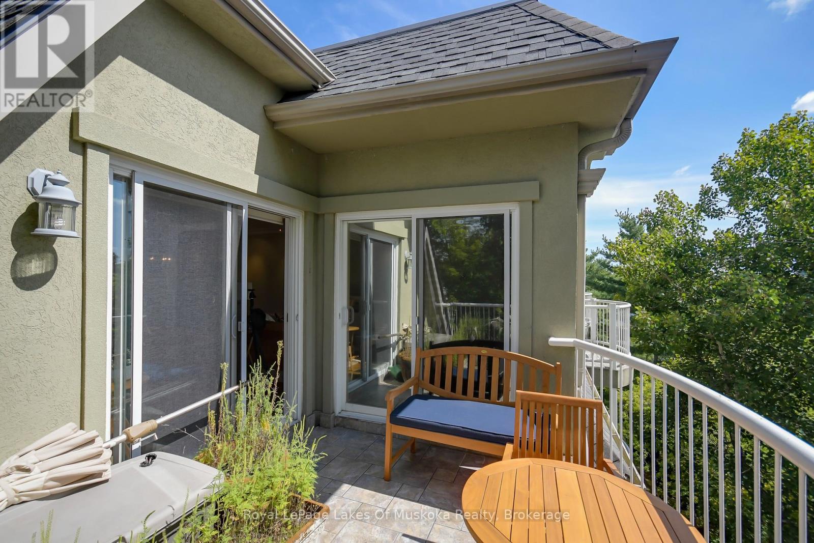 401 - 31 Dairy Lane, Huntsville, Ontario  P1H 1L7 - Photo 11 - X12829668