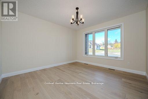 10 Broughton Street, Erin, Ontario  N1H 0B7 - Photo 16 - X12829698