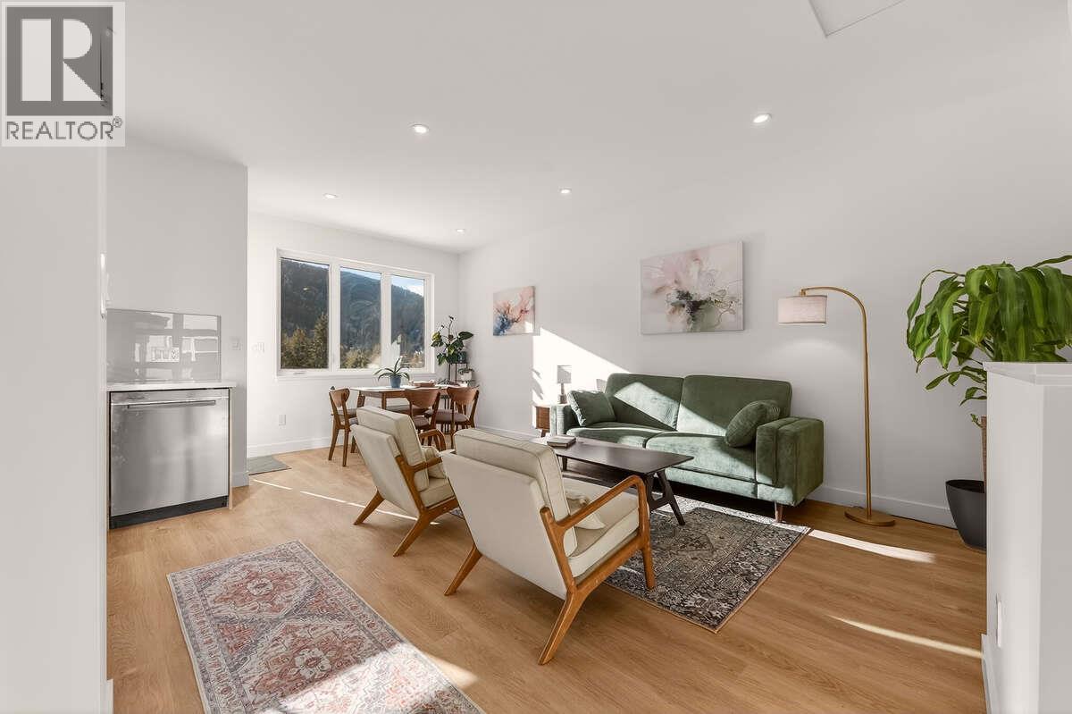 2224 Falls Street Unit# B, Nelson, British Columbia