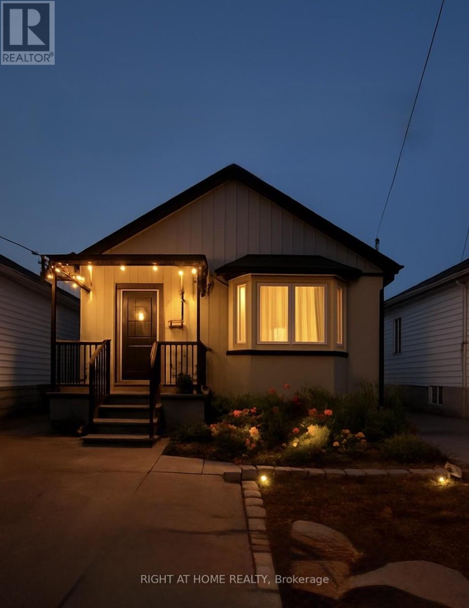 47 RONALD AVENUE, Toronto, Ontario