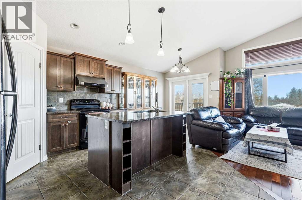 432 Firelight Point W, Lethbridge, Alberta  T1J 5B4 - Photo 7 - A2285729