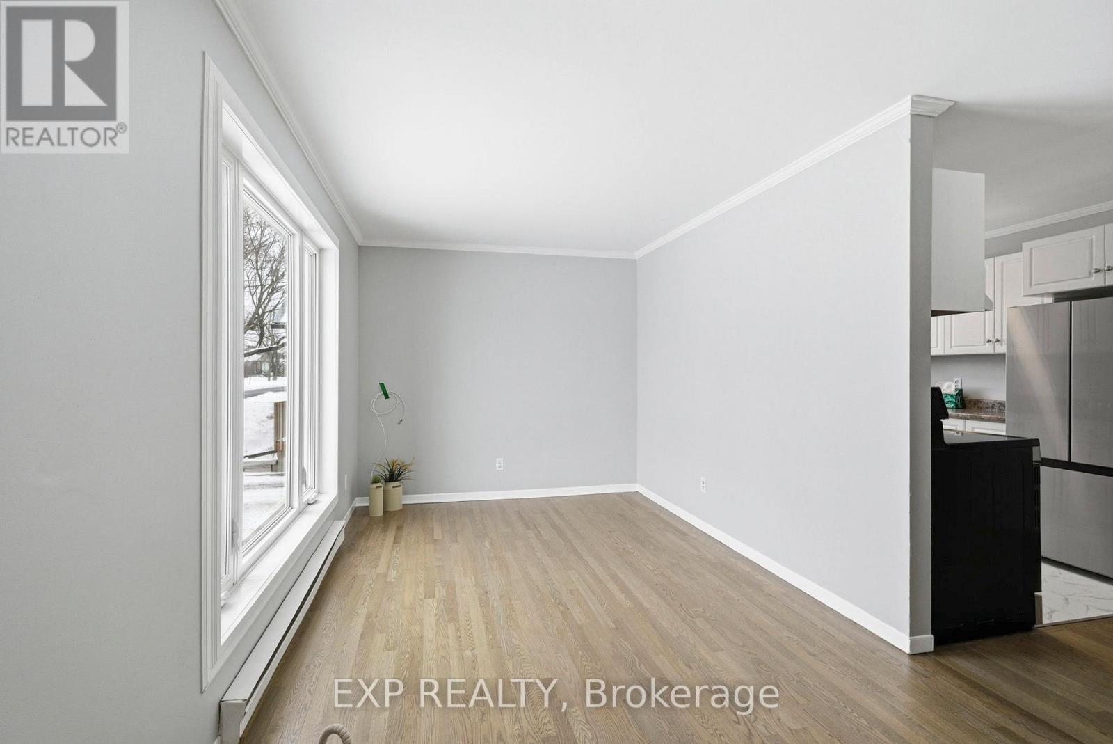 1111 Ontario Street, Cornwall, Ontario  K6H 4C9 - Photo 10 - X12829710