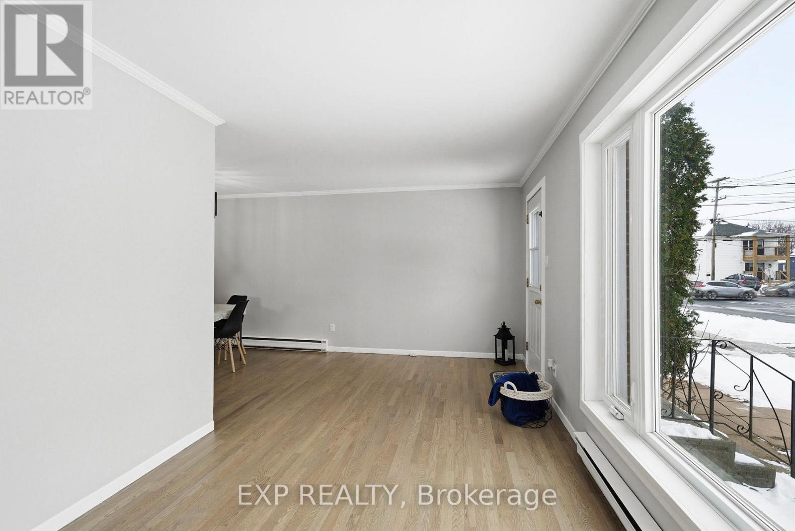 1111 Ontario Street, Cornwall, Ontario  K6H 4C9 - Photo 11 - X12829710