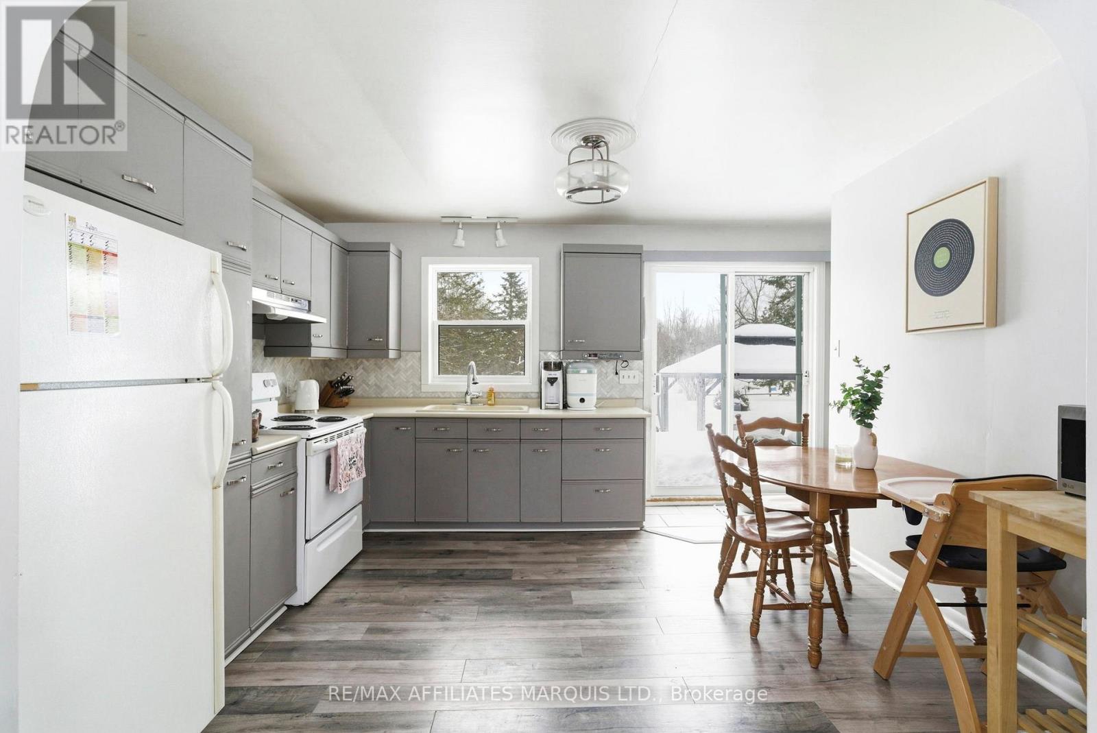 17224 County Rd 18 Road, South Stormont, Ontario  K0C 1P0 - Photo 19 - X12829712