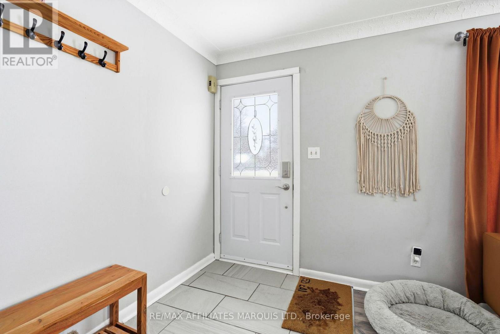 17224 County Rd 18 Road, South Stormont, Ontario  K0C 1P0 - Photo 4 - X12829712