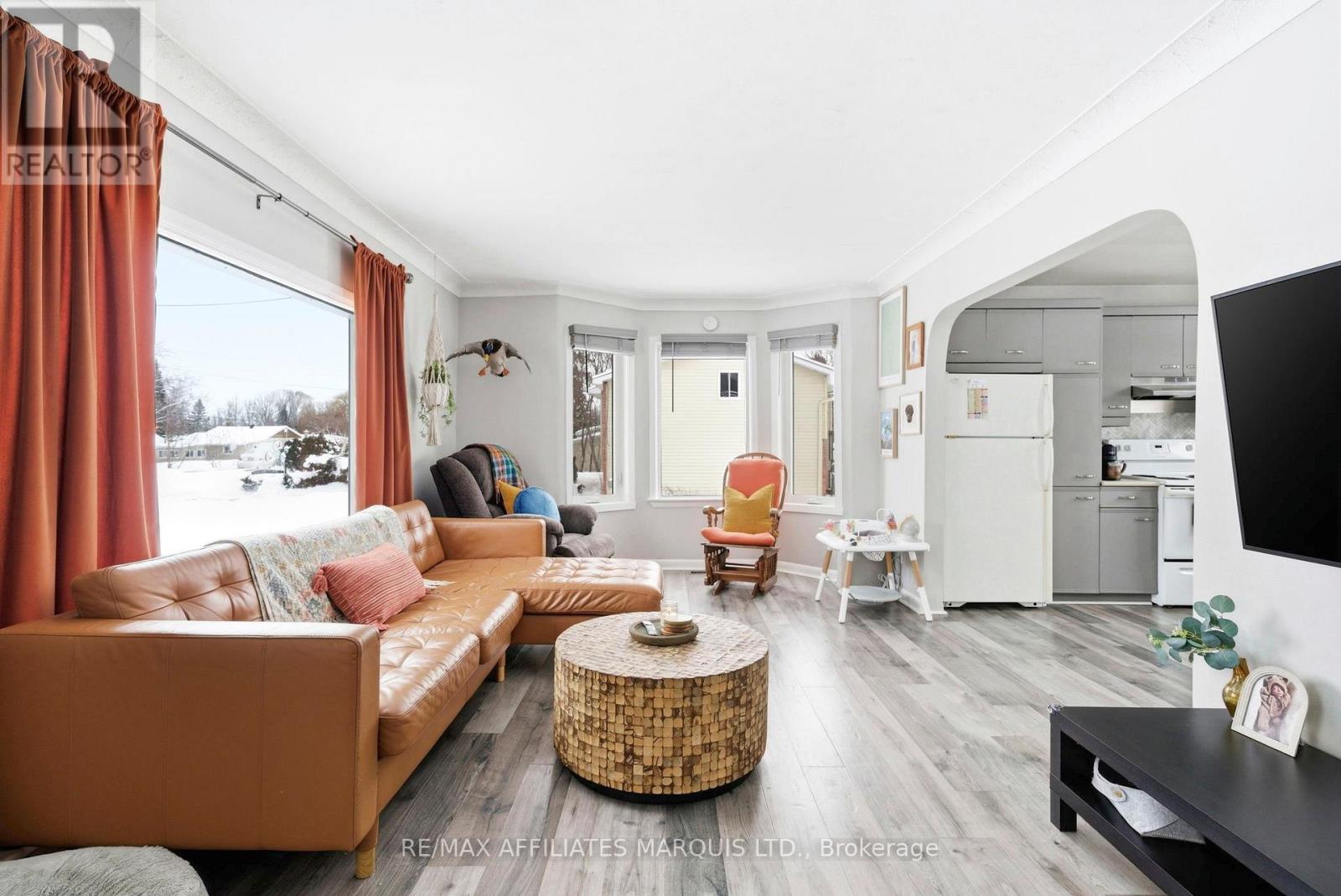 17224 County Rd 18 Road, South Stormont, Ontario  K0C 1P0 - Photo 5 - X12829712