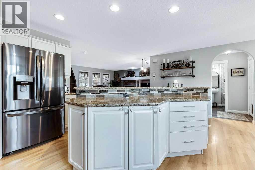 208 Prestwick Manor Se, Calgary, Alberta  T2Z 4S5 - Photo 8 - A2274499