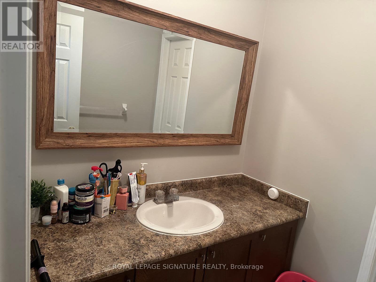 Upper - 1215 Wadebridge Crescent N, Oshawa (Eastdale), Ontario  L1K 2V5 - Photo 11 - E12829672