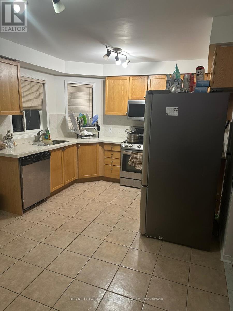 Upper - 1215 Wadebridge Crescent N, Oshawa (Eastdale), Ontario  L1K 2V5 - Photo 25 - E12829672