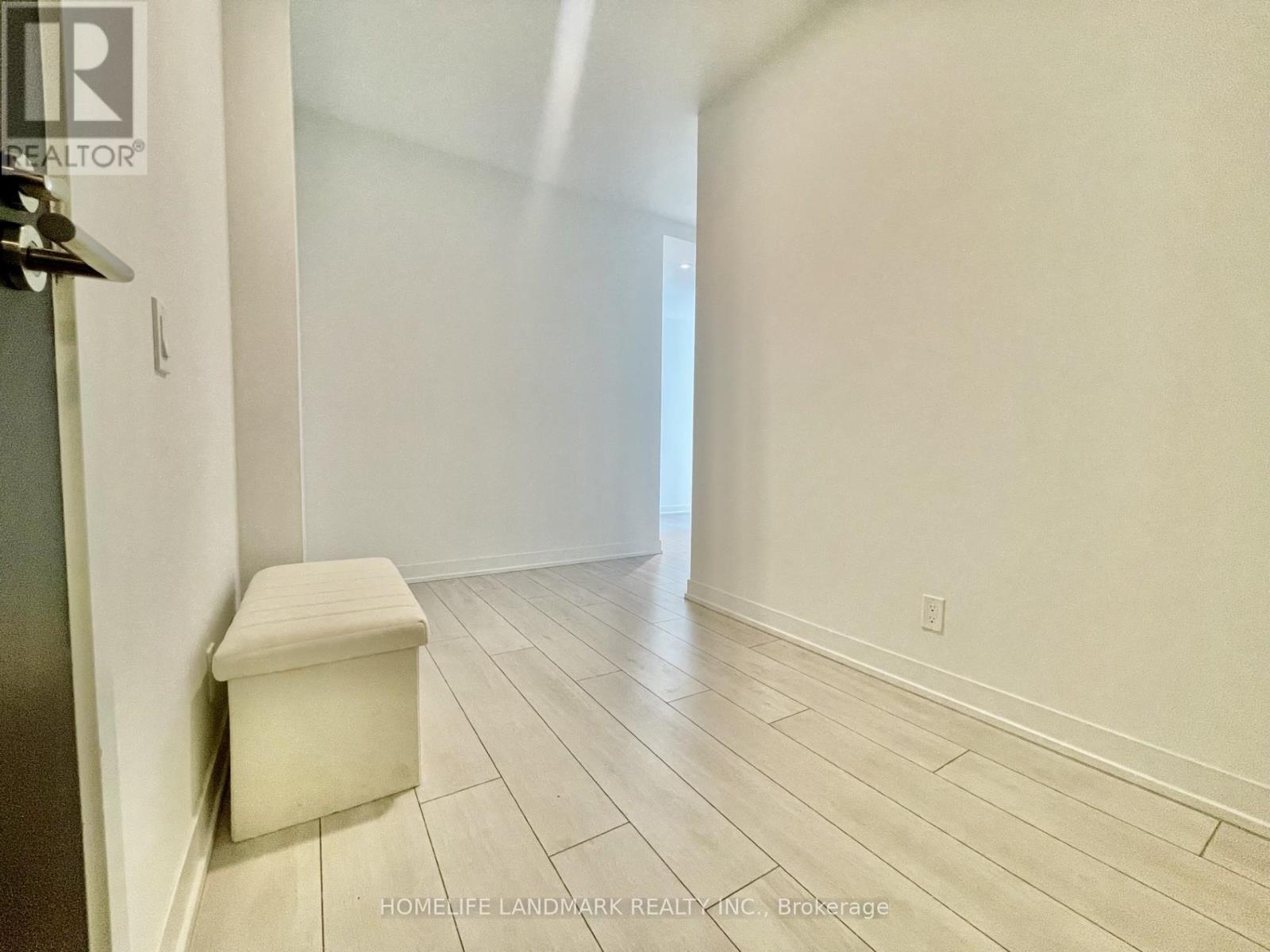 1008 - 39 Mary Street, Barrie (City Centre), Ontario  L4N 1S9 - Photo 6 - S12829716