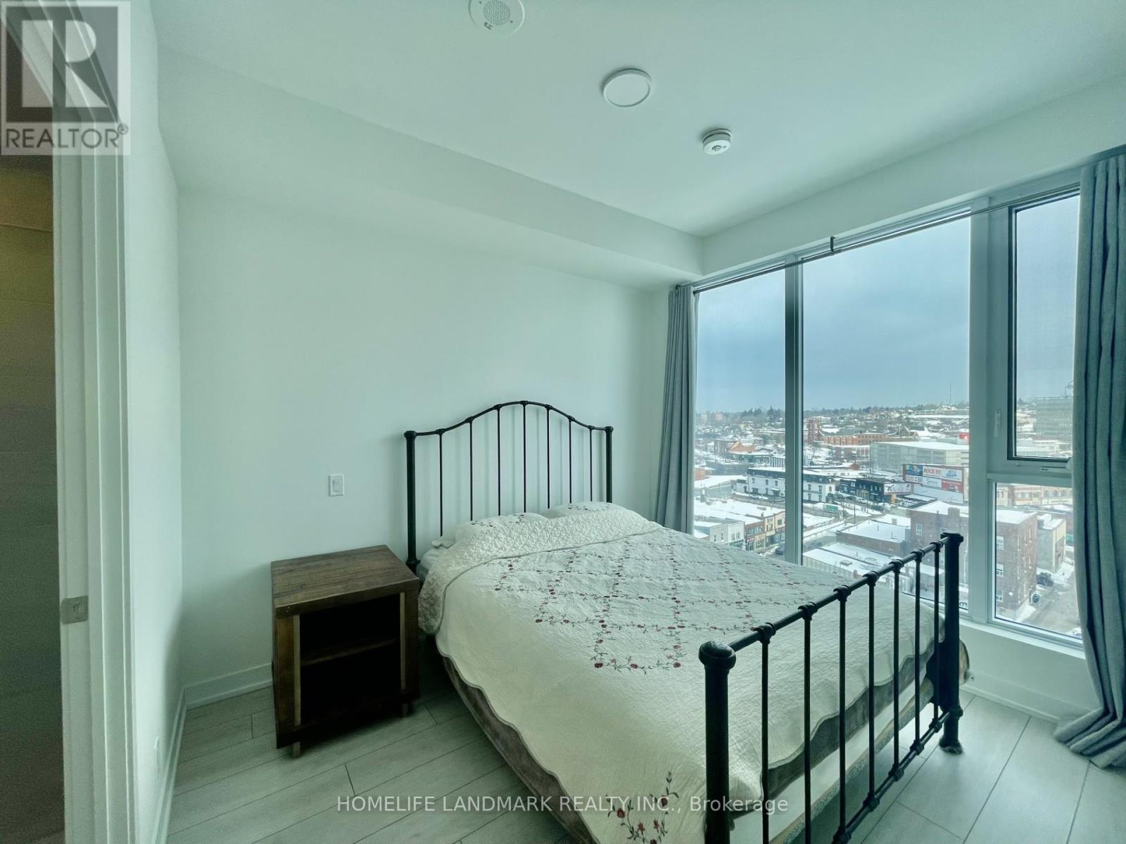 1008 - 39 Mary Street, Barrie (City Centre), Ontario  L4N 1S9 - Photo 9 - S12829716