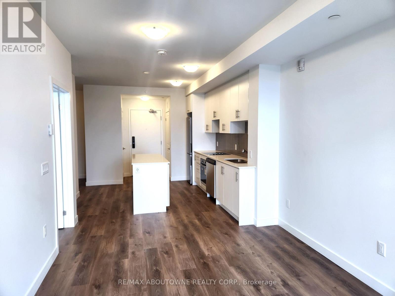 302 - 461 Green Road, Hamilton, Ontario  L8E 5B4 - Photo 4 - X12650084