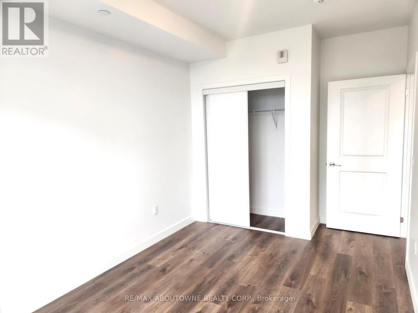 302 - 461 Green Road, Hamilton, Ontario  L8E 5B4 - Photo 9 - X12650084