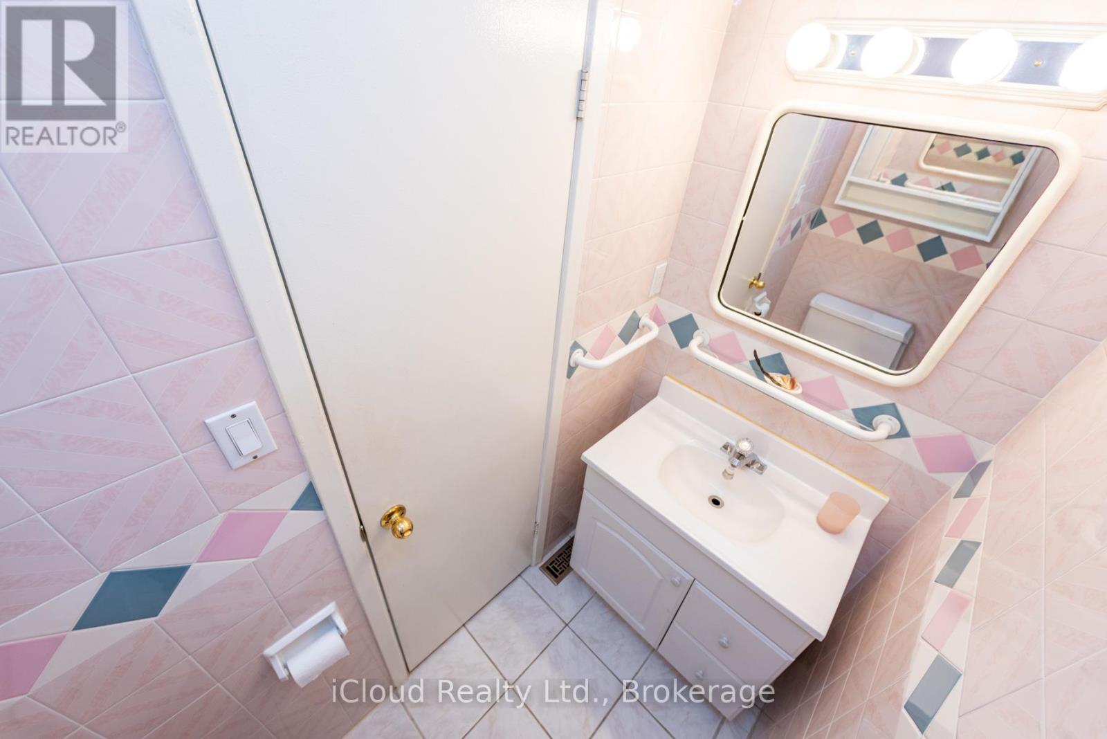 56 - 46 Dearbourne Boulevard, Brampton, Ontario  L6T 1J7 - Photo 24 - W12829660