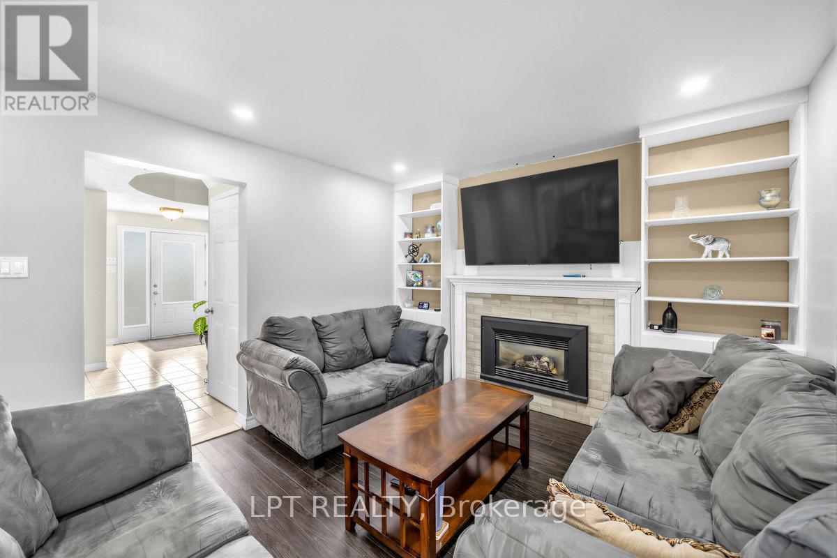 6 Nutmeg Street, Brampton, Ontario  L6S 4A8 - Photo 10 - W12829664