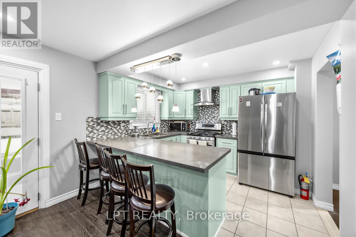 6 Nutmeg Street, Brampton, Ontario  L6S 4A8 - Photo 16 - W12829664