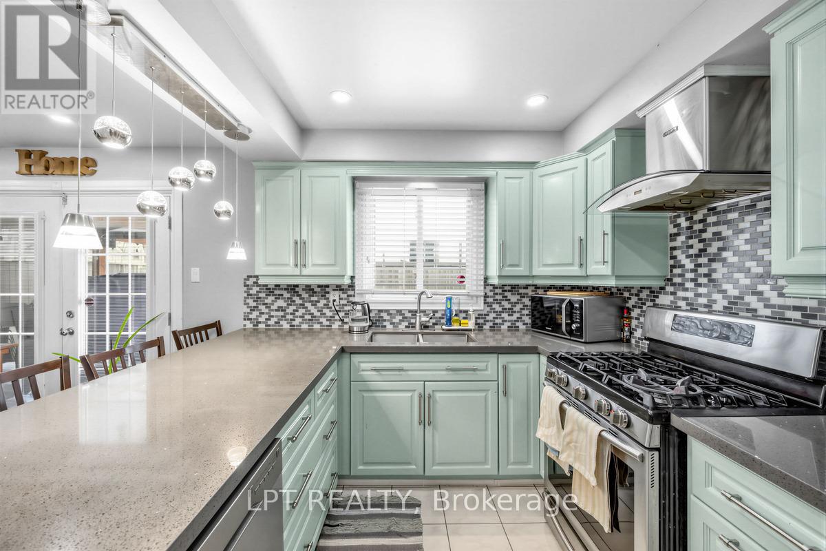 6 Nutmeg Street, Brampton, Ontario  L6S 4A8 - Photo 17 - W12829664