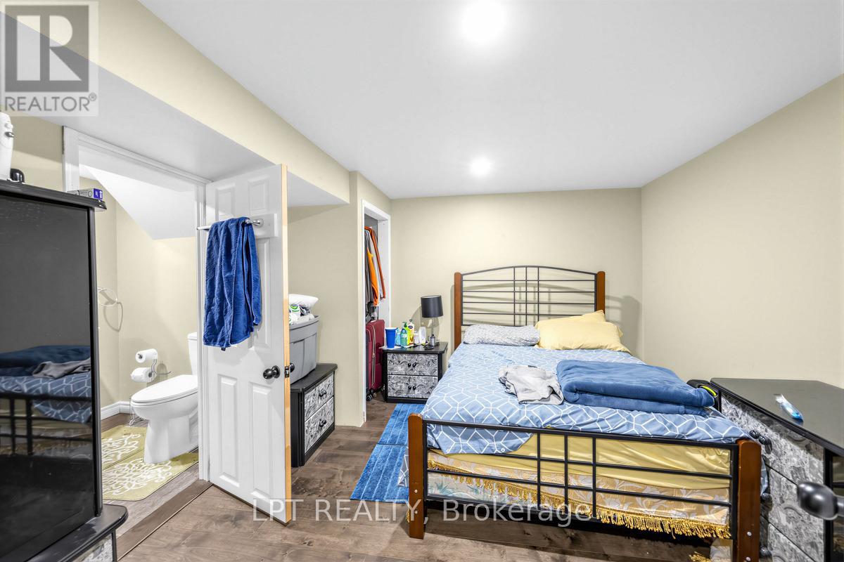 6 Nutmeg Street, Brampton, Ontario  L6S 4A8 - Photo 21 - W12829664