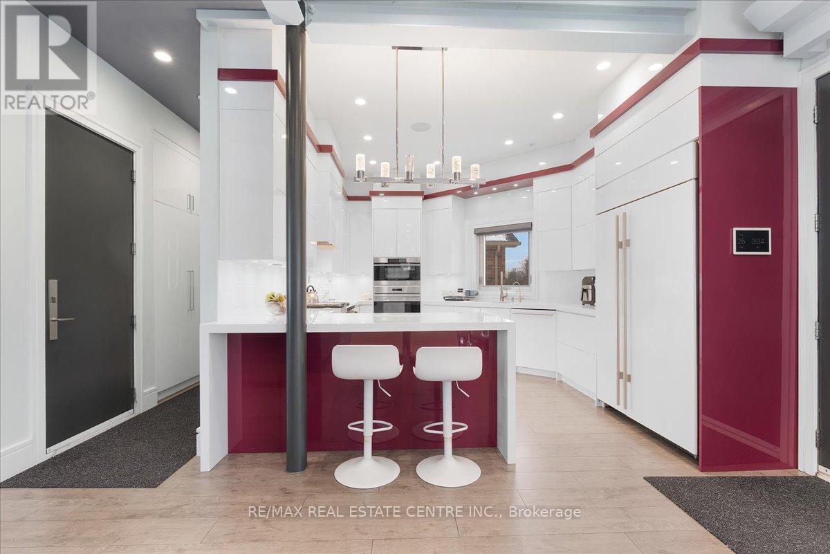 64 Aviemore Drive, Toronto, Ontario  M9L 2L7 - Photo 13 - W12829678