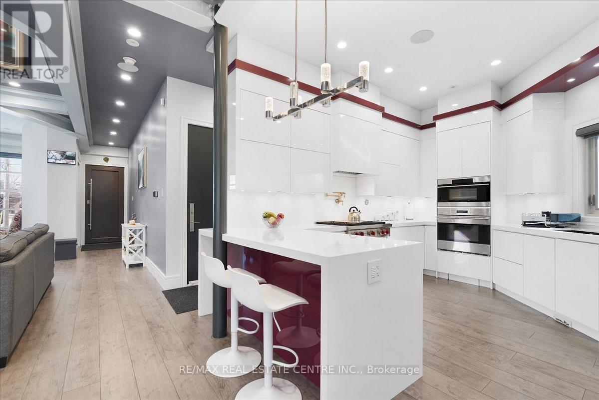 64 Aviemore Drive, Toronto, Ontario  M9L 2L7 - Photo 14 - W12829678