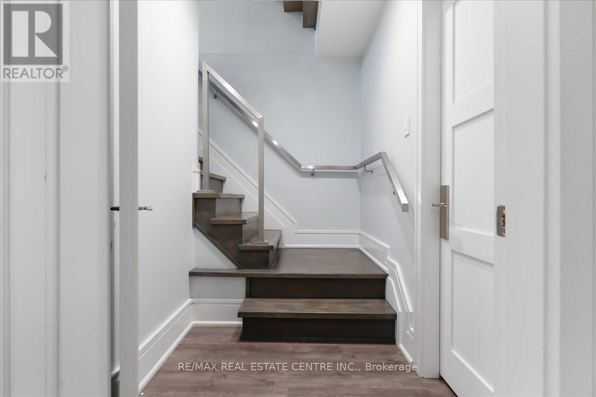 64 Aviemore Drive, Toronto, Ontario  M9L 2L7 - Photo 38 - W12829678