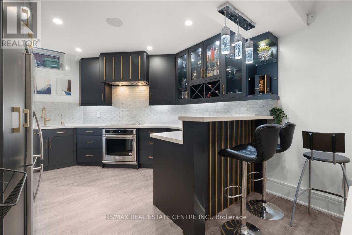 64 Aviemore Drive, Toronto, Ontario  M9L 2L7 - Photo 43 - W12829678