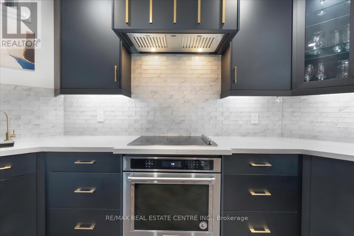 64 Aviemore Drive, Toronto, Ontario  M9L 2L7 - Photo 44 - W12829678