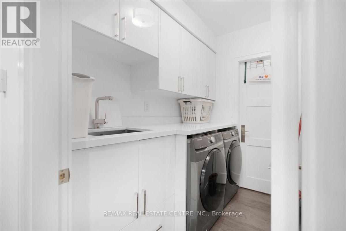 64 Aviemore Drive, Toronto, Ontario  M9L 2L7 - Photo 47 - W12829678