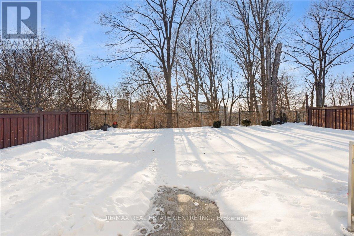64 Aviemore Drive, Toronto, Ontario  M9L 2L7 - Photo 48 - W12829678