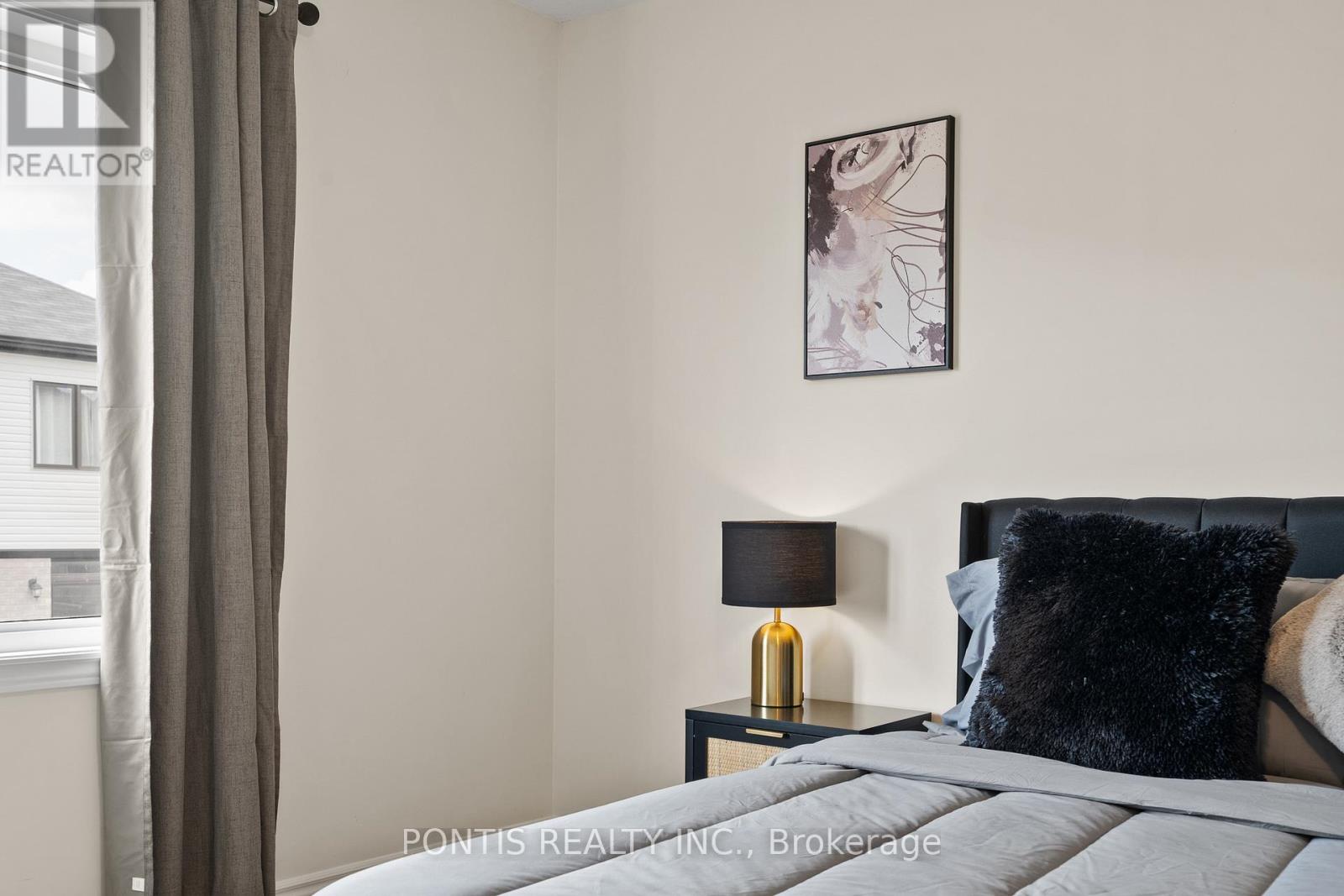 212 Vanilla Trail, Thorold, Ontario  L2V 0L3 - Photo 23 - X12829676