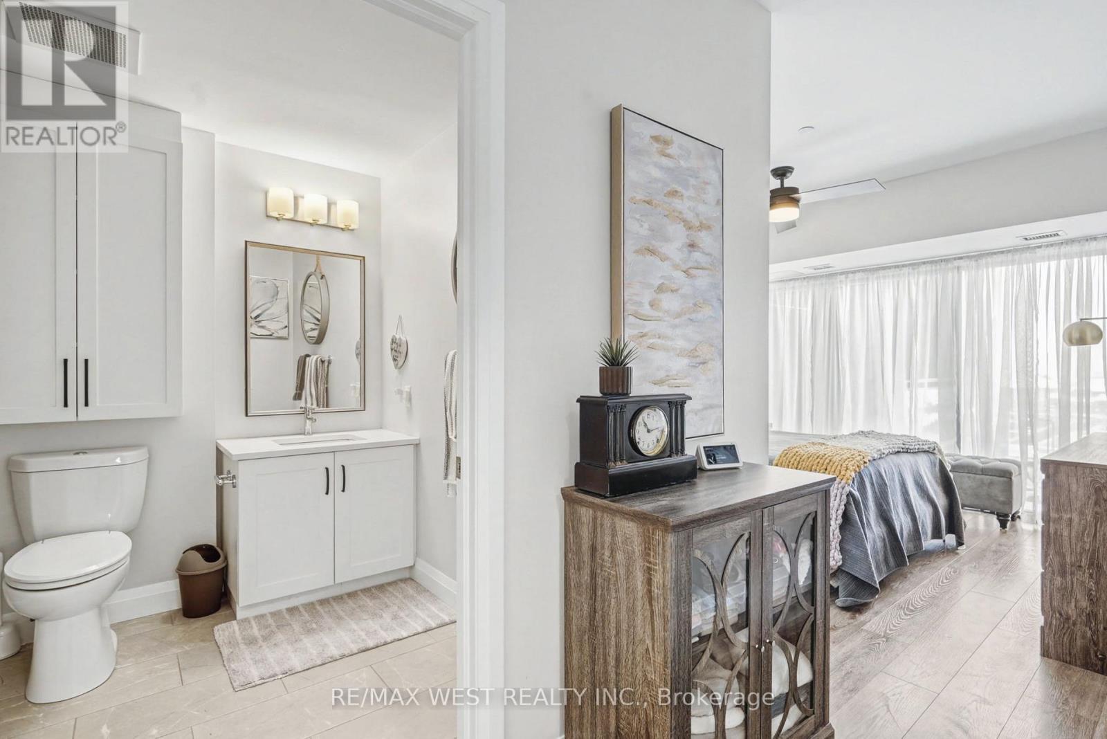 308 - 332 Gosling Gardens S, Guelph, Ontario  N1L 1G7 - Photo 2 - X12829690