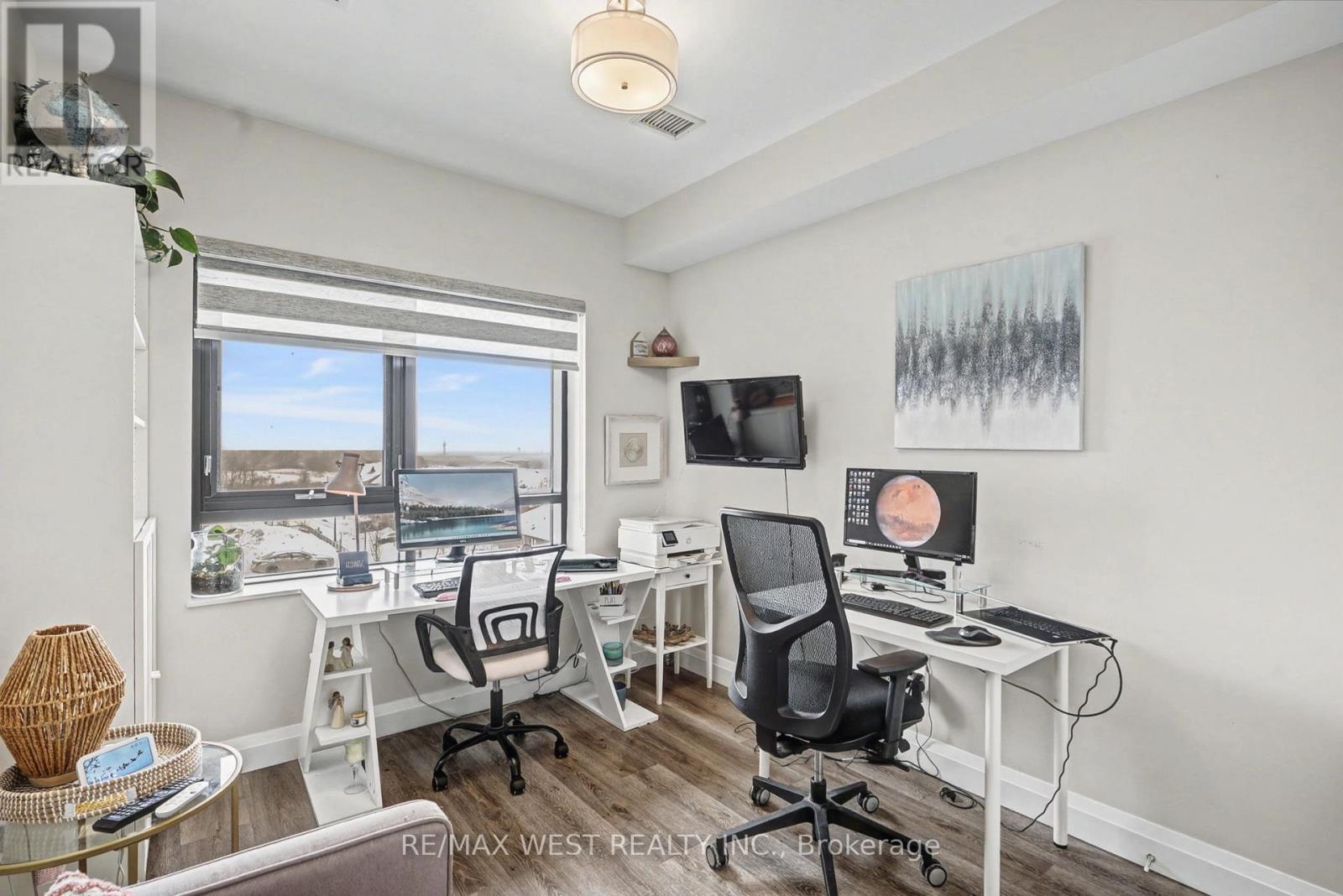 308 - 332 Gosling Gardens S, Guelph, Ontario  N1L 1G7 - Photo 3 - X12829690