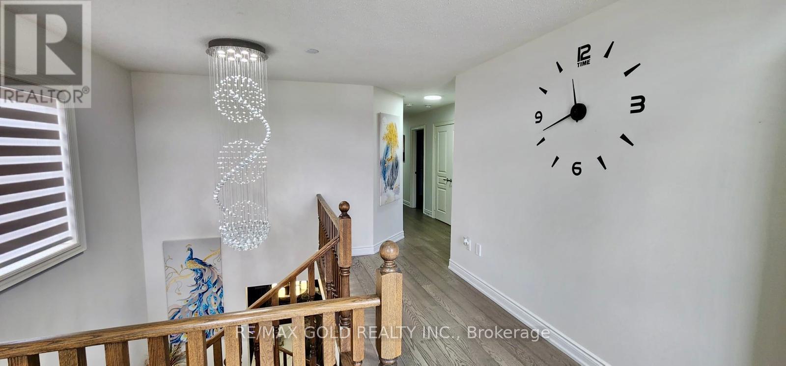 298 Etheridge Avenue, Milton, Ontario  L9E 1H7 - Photo 17 - W12814514