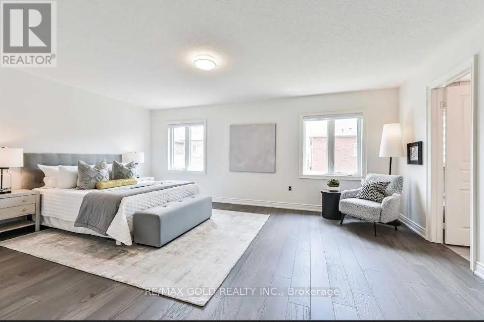 298 Etheridge Avenue, Milton, Ontario  L9E 1H7 - Photo 21 - W12814514