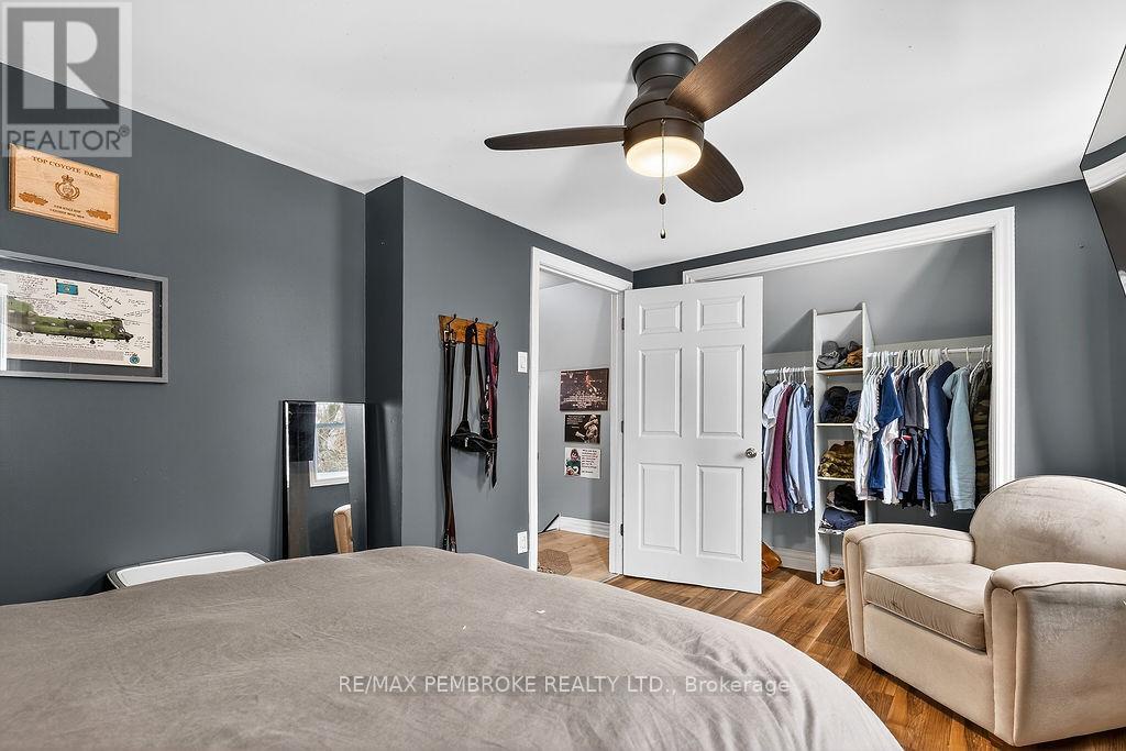 241 Forced Road, Pembroke, Ontario  K8A 5J3 - Photo 15 - X12829746