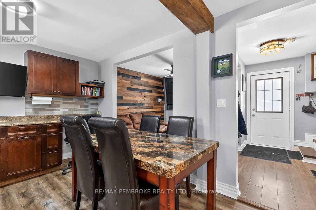 241 Forced Road, Pembroke, Ontario  K8A 5J3 - Photo 7 - X12829746