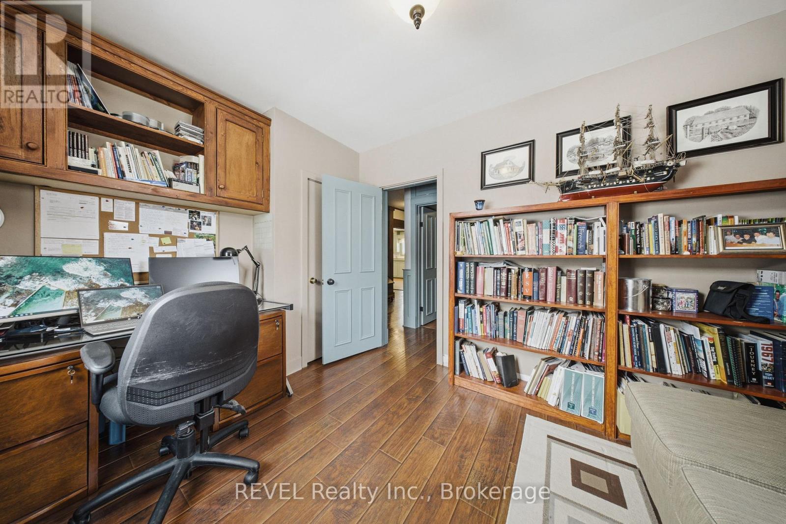 14382 Niagara Parkway, Niagara-On-The-Lake, Ontario  L0S 1J0 - Photo 22 - X12829744