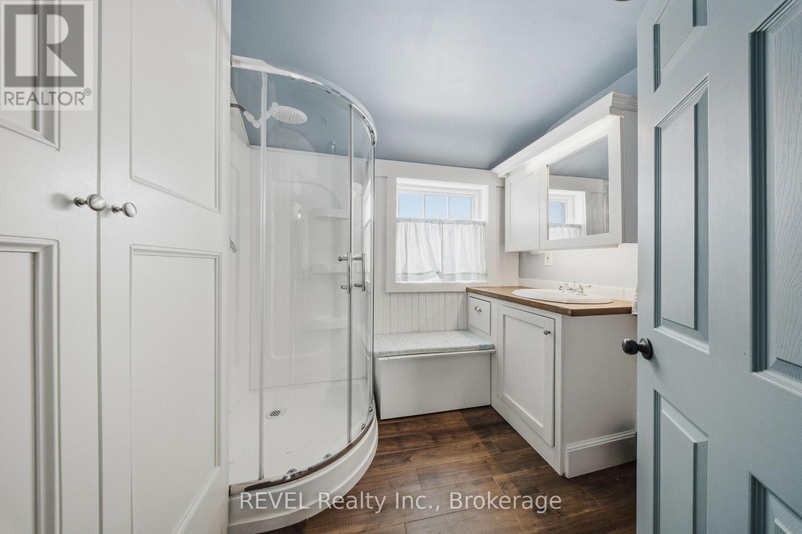 14382 Niagara Parkway, Niagara-On-The-Lake, Ontario  L0S 1J0 - Photo 34 - X12829744