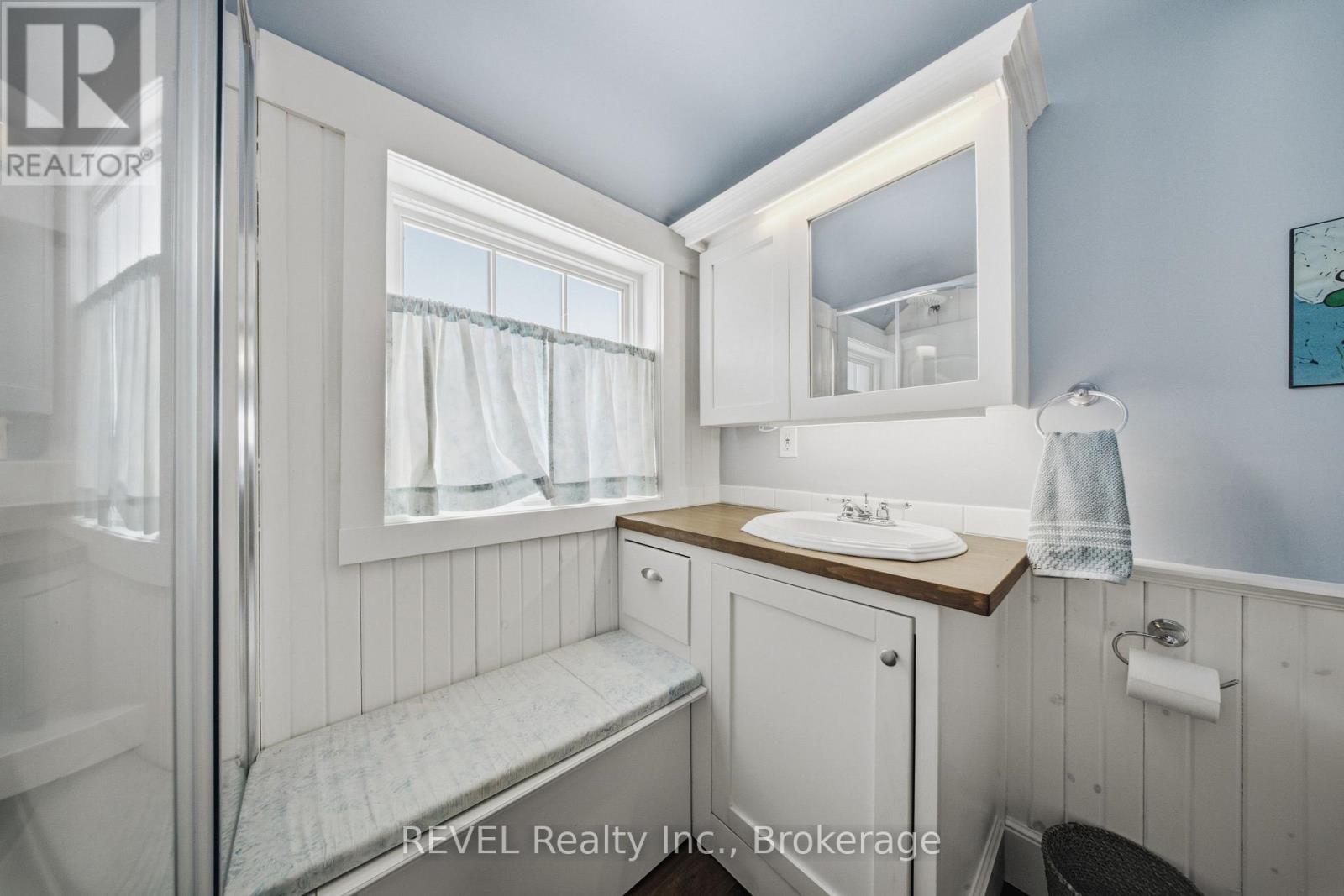 14382 Niagara Parkway, Niagara-On-The-Lake, Ontario  L0S 1J0 - Photo 35 - X12829744