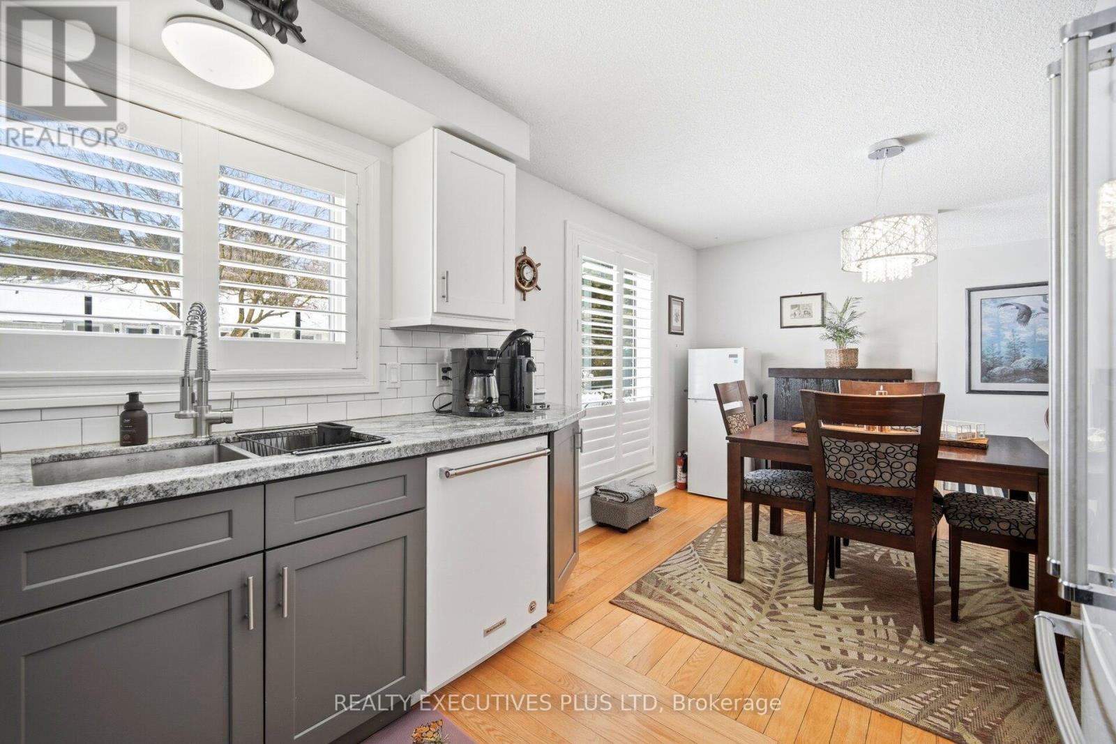 5 Tecumseth Pines Drive, New Tecumseth, Ontario  L0G 1W0 - Photo 11 - N12829740