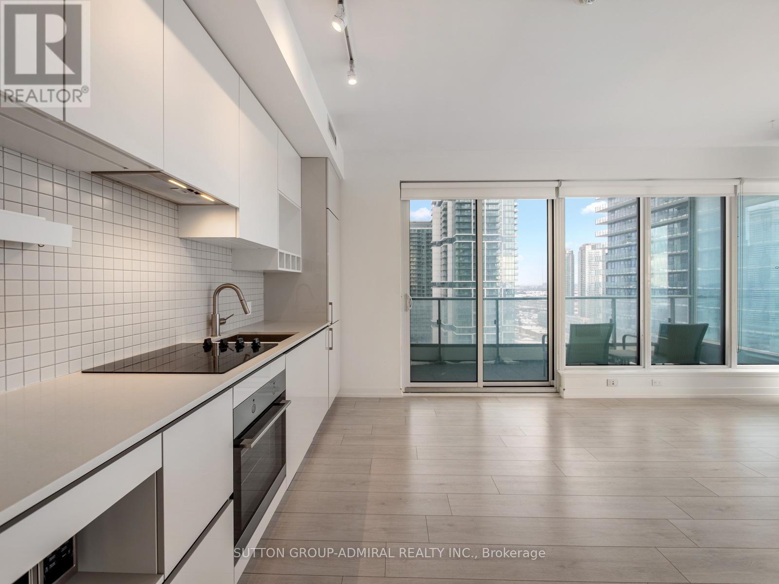 2606 - 950 Portage Parkway, Vaughan, Ontario  L4K 0J7 - Photo 3 - N12829750