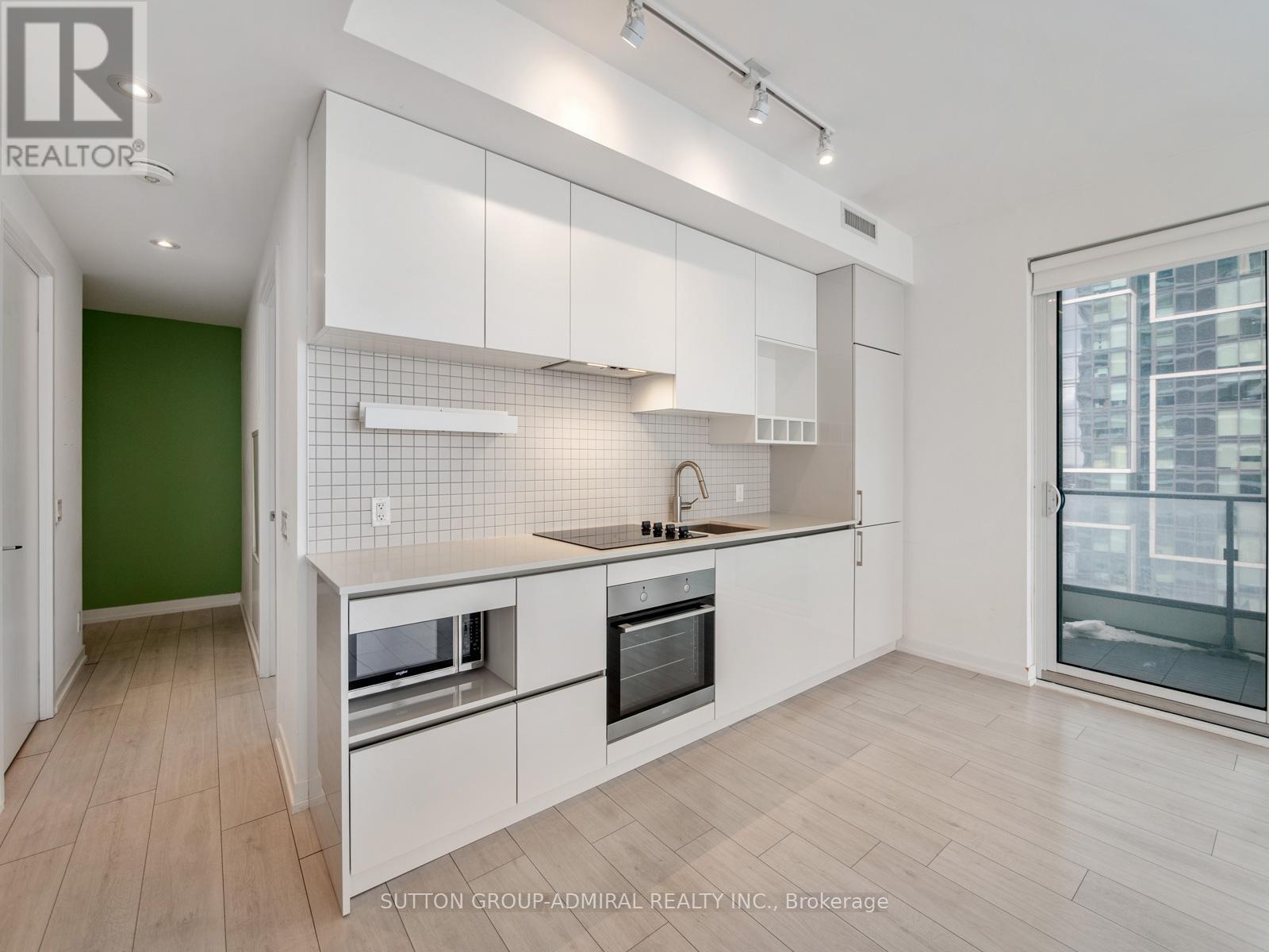 2606 - 950 Portage Parkway, Vaughan, Ontario  L4K 0J7 - Photo 4 - N12829750