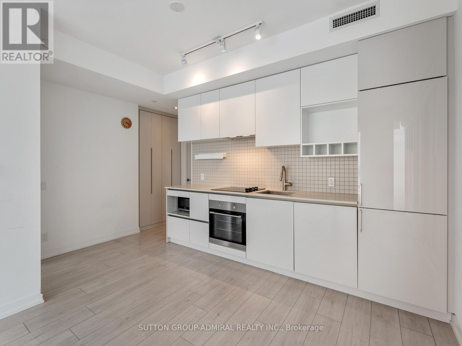 2606 - 950 Portage Parkway, Vaughan, Ontario  L4K 0J7 - Photo 7 - N12829750