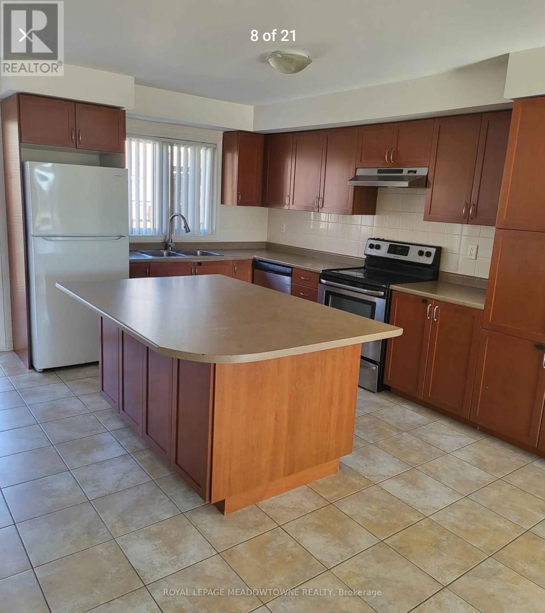 9 - 3135 Boxford Crescent, Mississauga, Ontario  L5M 0X1 - Photo 3 - W12822608