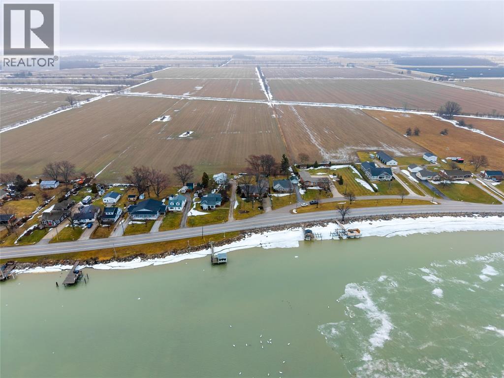 3306 St Clair Parkway, Sombra, Ontario  N0P 2H0 - Photo 44 - 26004162