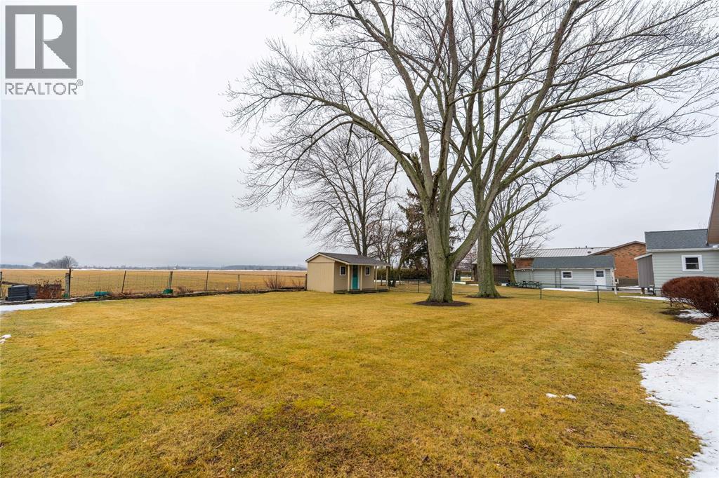 3306 St Clair Parkway, Sombra, Ontario  N0P 2H0 - Photo 34 - 26004162