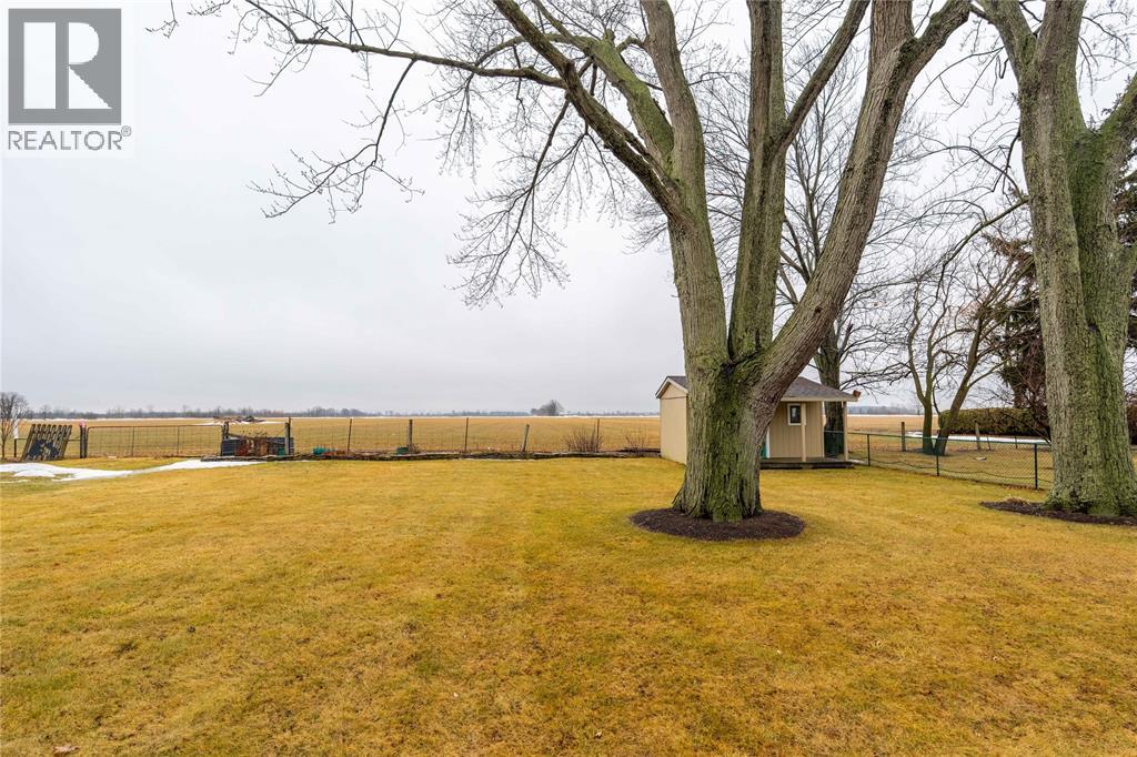 3306 St Clair Parkway, Sombra, Ontario  N0P 2H0 - Photo 35 - 26004162