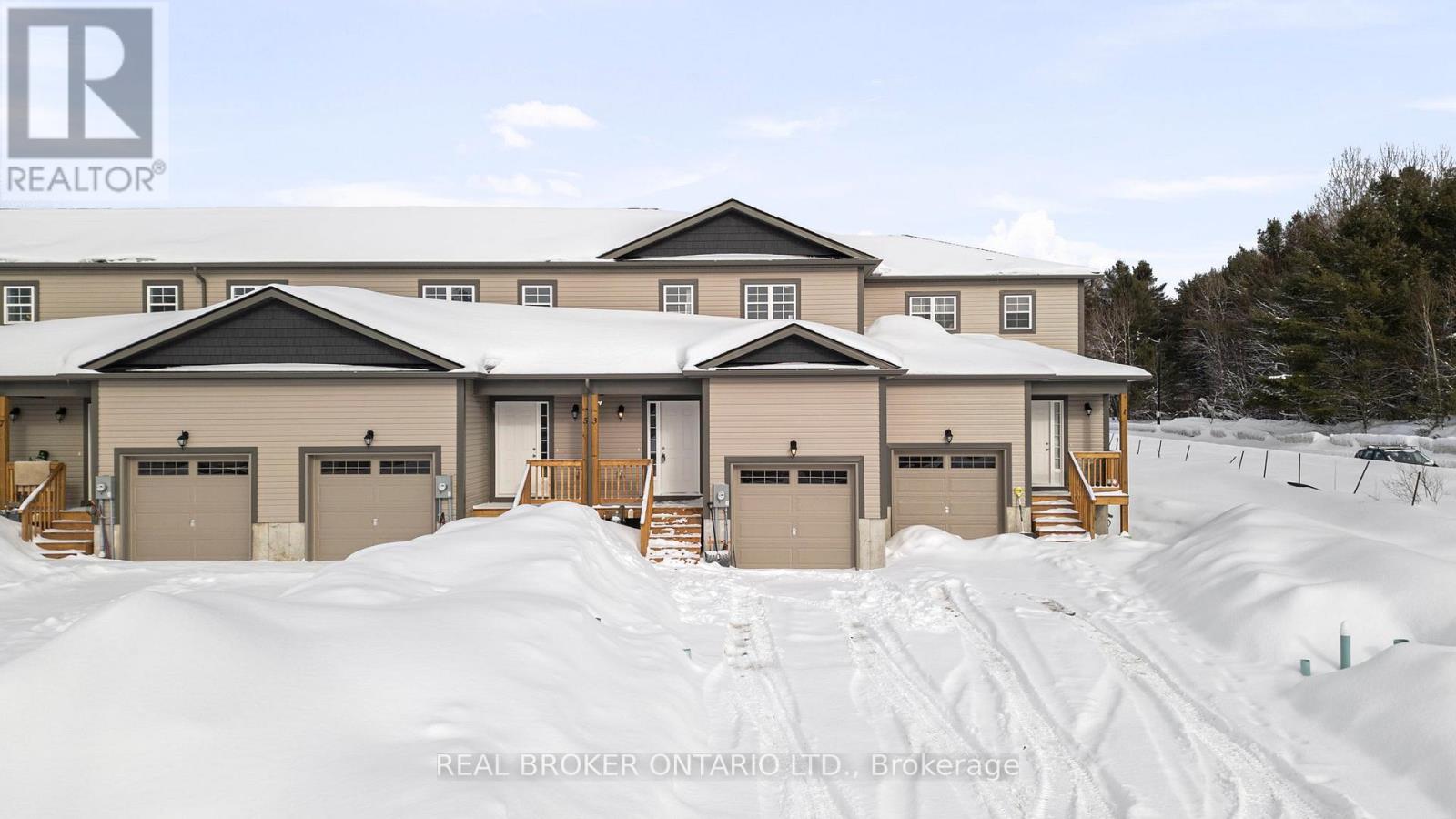 3 Mcconnell Crescent, Bracebridge, Ontario  P1L 0N7 - Photo 2 - X12829738