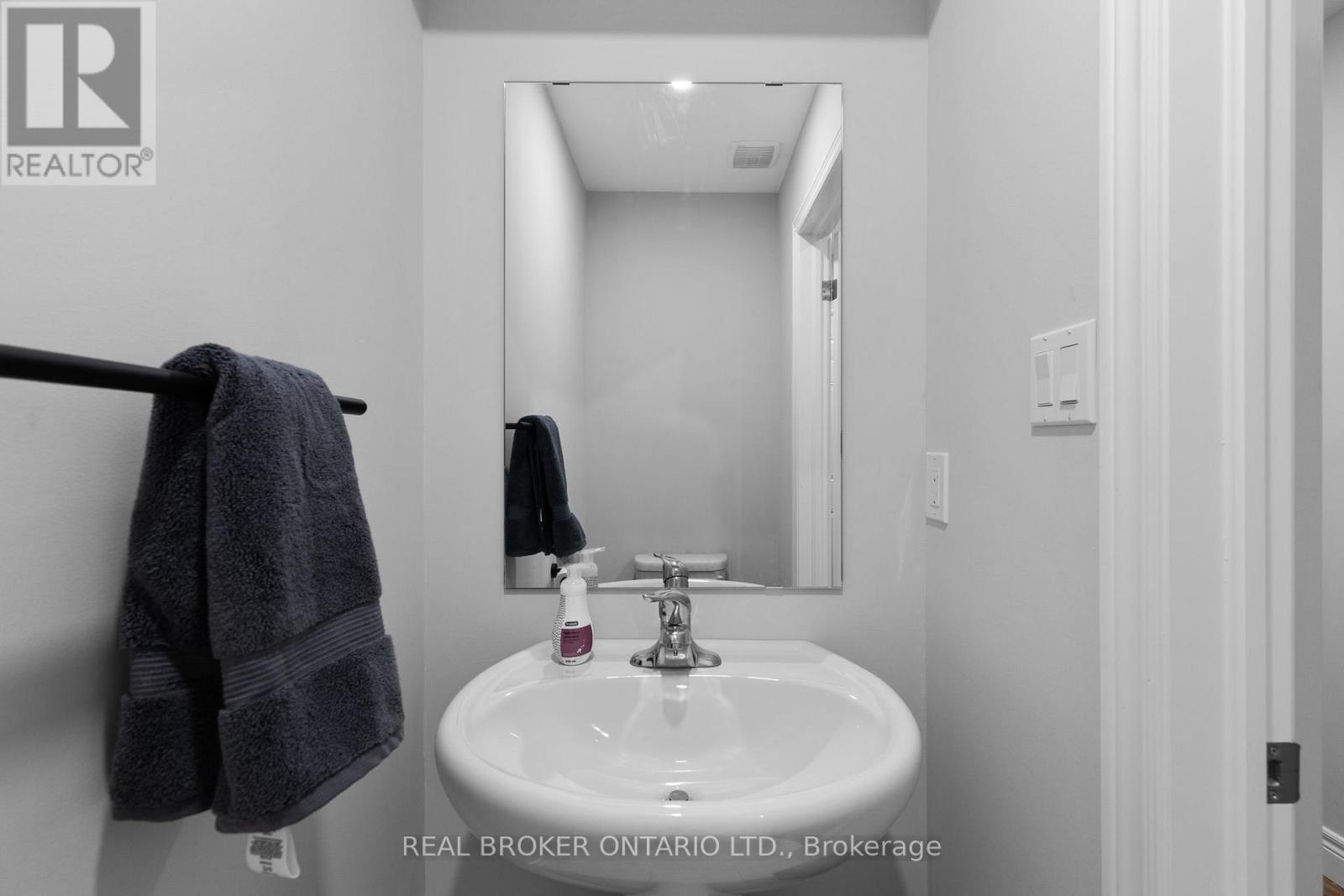 3 Mcconnell Crescent, Bracebridge, Ontario  P1L 0N7 - Photo 6 - X12829738