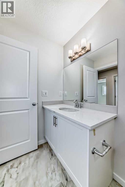 138 Lanark Gate Se, Airdrie, Alberta  T4A 3R7 - Photo 28 - A2289213